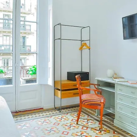 Girona Guest house Barcelona