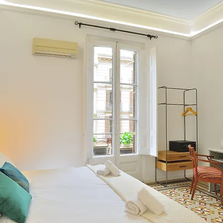 Πανσιόν Girona 2*