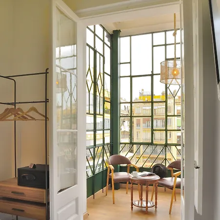 Πανσιόν Girona 2*