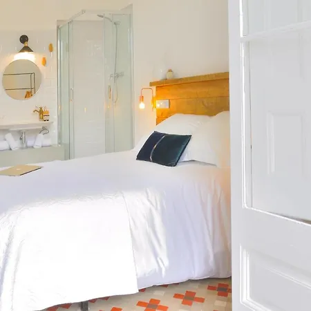 Guest house Girona 2*