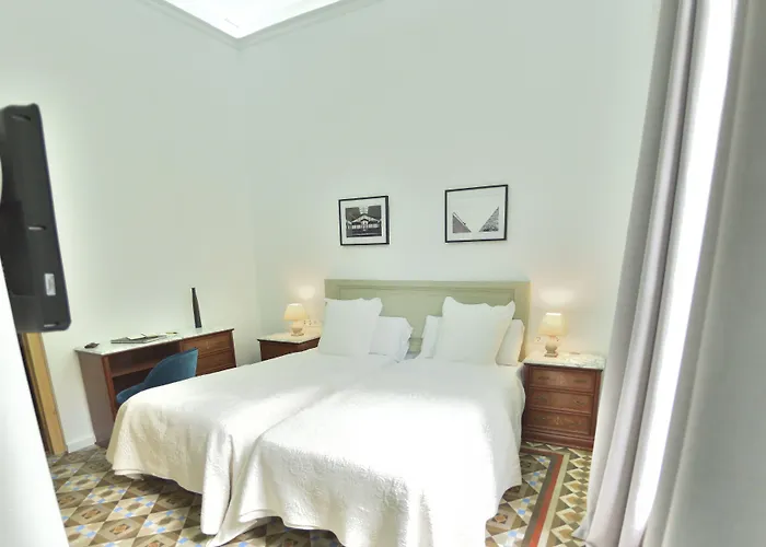 Guest house Girona 2*