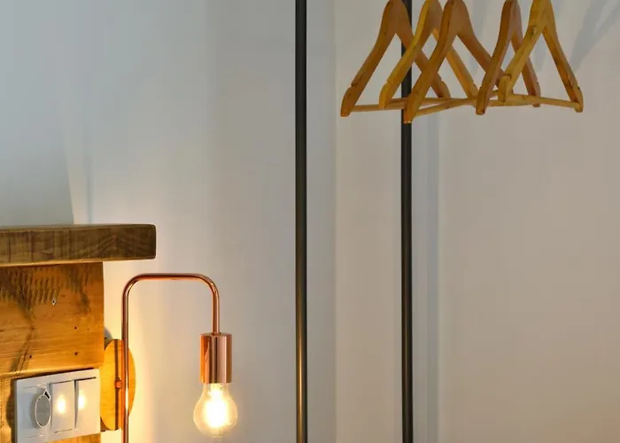 Girona Guest house 2*