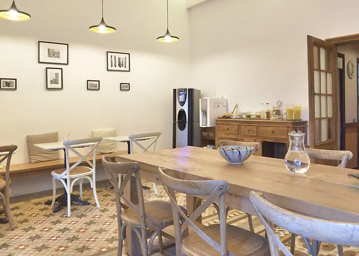 هوستال جيرونا 2* برشلونة