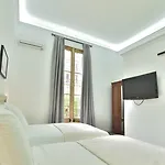 Guest house Girona 2*