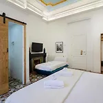 Guest house Girona 2*